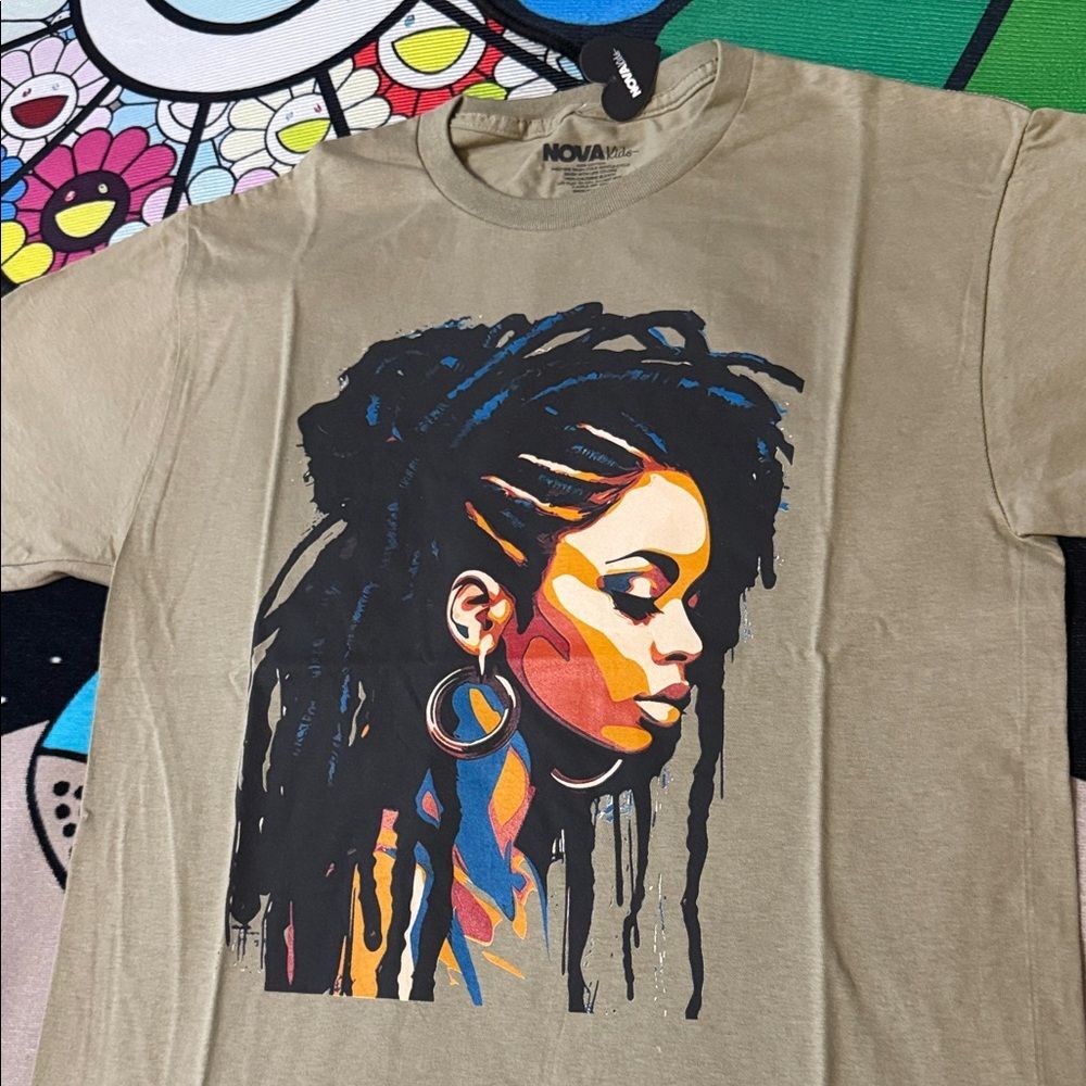 Fashion Nova Kids Beige T-Shirt with Colorful Graphic - Picture 2 of 9